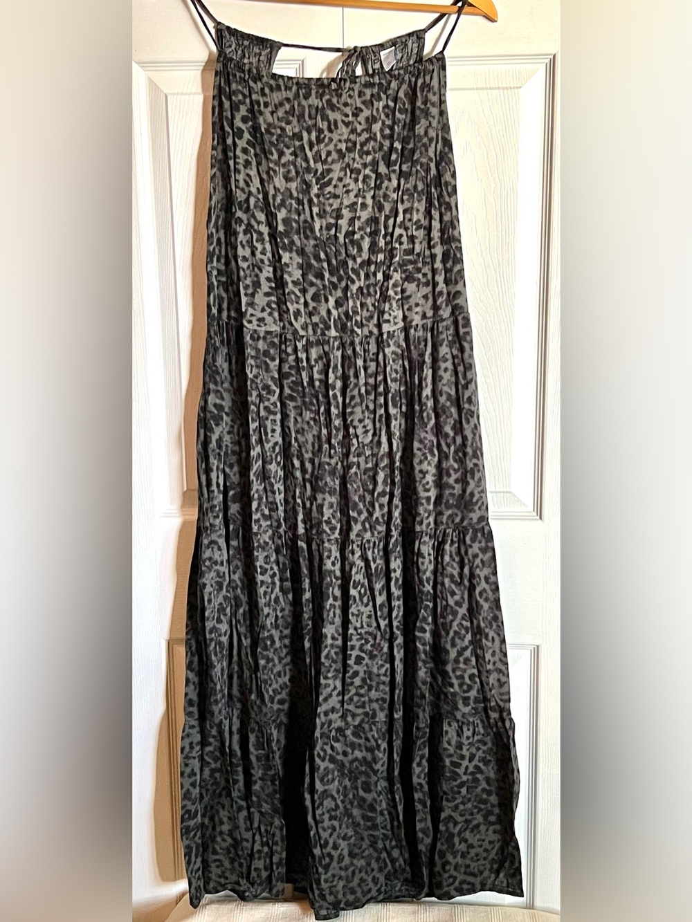🖤 Old Navy Tiered Leopard-Print Smocked-Back Maxi Dress 🖤
